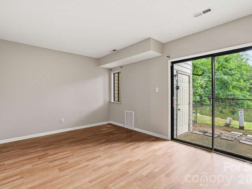 4003 North Course Drive, Charlotte, NC 28277.  MLS# CAR4386879, YatesRealty ID 28698. 