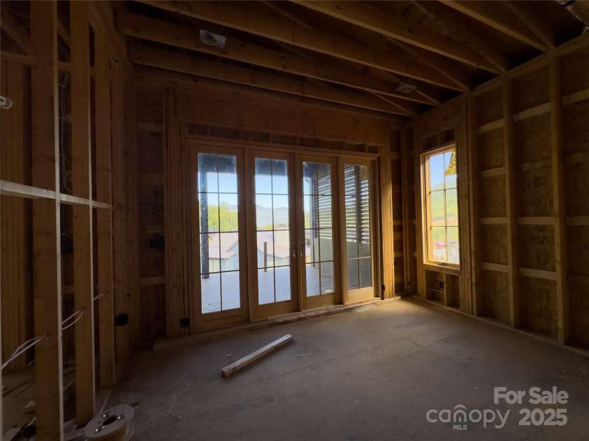 143 Lodestone Drive, Sylva, NC 28779.  MLS# CAR4308413, YatesRealty ID 287. 