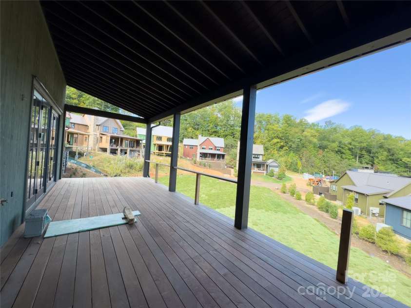 143 Lodestone Drive, Sylva, NC 28779.  MLS# CAR4308413, YatesRealty ID 287. 