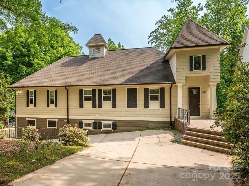 7324 Leharne Drive, Charlotte, NC 28270.  MLS# CAR4253021, YatesRealty ID 287. Front Exterior
