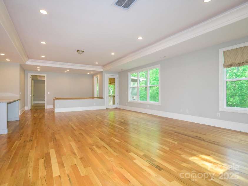 7324 Leharne Drive, Charlotte, NC 28270.  MLS# CAR4253021, YatesRealty ID 287. Great Room