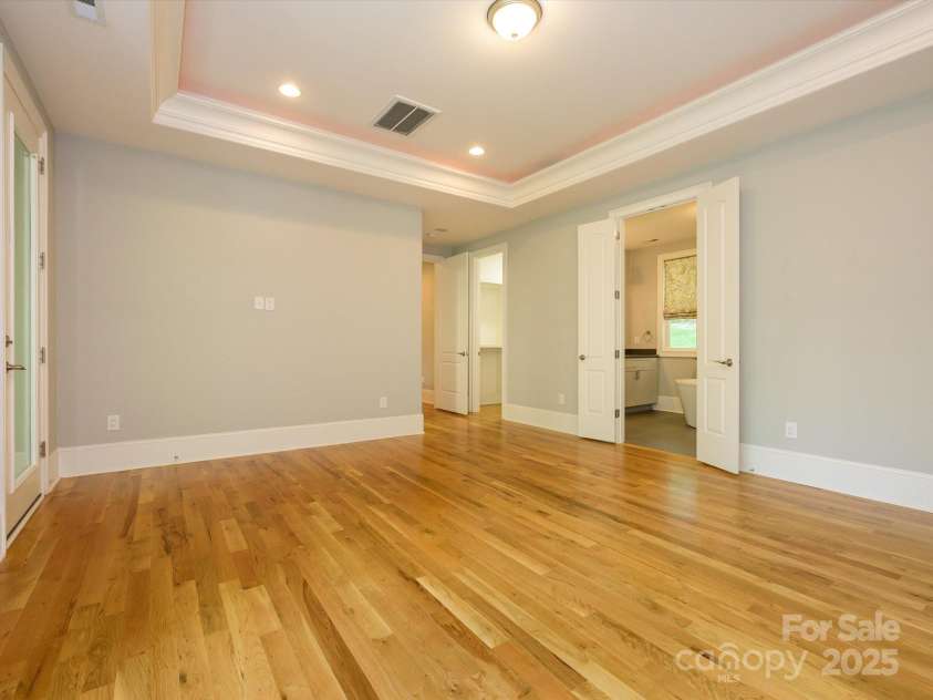 7324 Leharne Drive, Charlotte, NC 28270.  MLS# CAR4253021, YatesRealty ID 287. Primary Bedroom