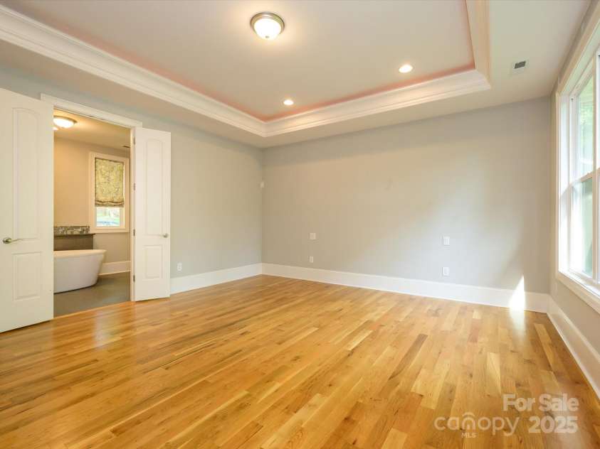 7324 Leharne Drive, Charlotte, NC 28270.  MLS# CAR4253021, YatesRealty ID 287. Primary Bedroom