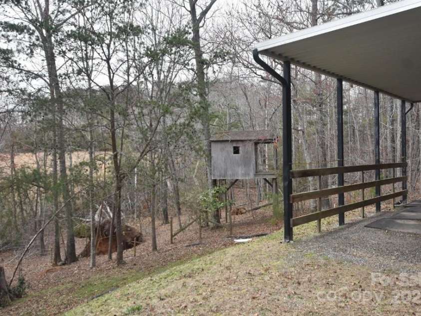 111 Springwood Drive, Valdese, NC 28690.  MLS# CAR4232426, YatesRealty ID 2870. Treehouse