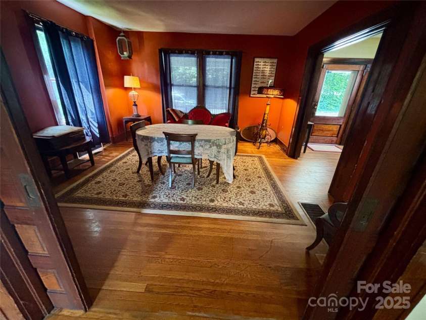 176 French Broad Avenue, Asheville, NC 28801.  MLS# CAR4205647, YatesRealty ID 2870. 