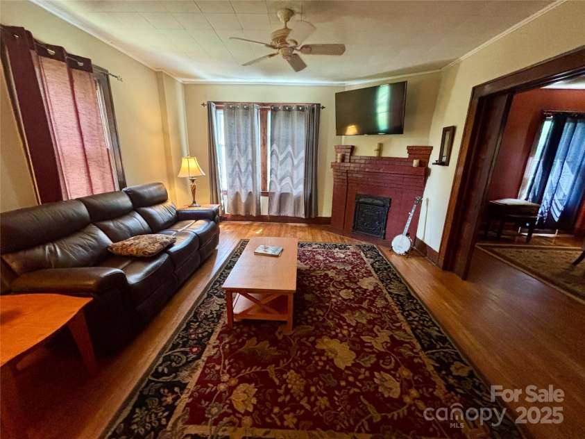176 French Broad Avenue, Asheville, NC 28801.  MLS# CAR4205647, YatesRealty ID 2870. 