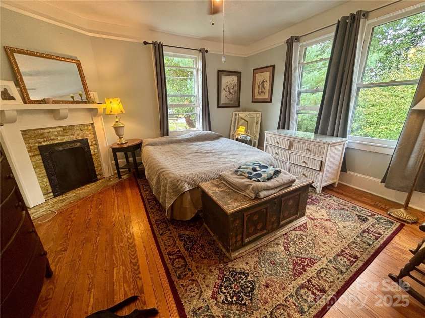 176 French Broad Avenue, Asheville, NC 28801.  MLS# CAR4205647, YatesRealty ID 2870. 