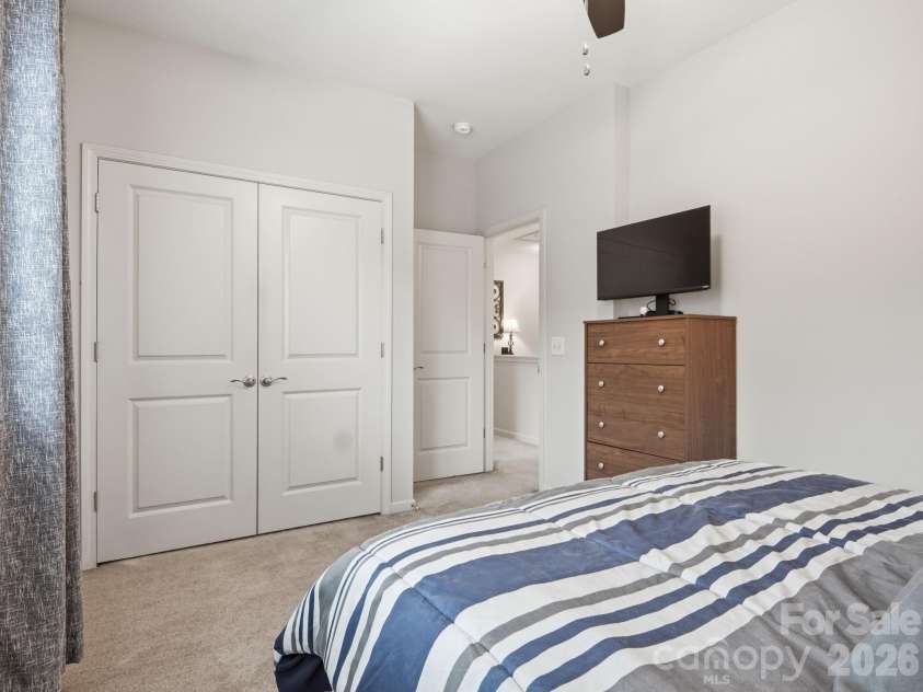 533 Park View Drive, Belmont, NC 28012.  MLS# CAR4388472, YatesRealty ID 28701. 