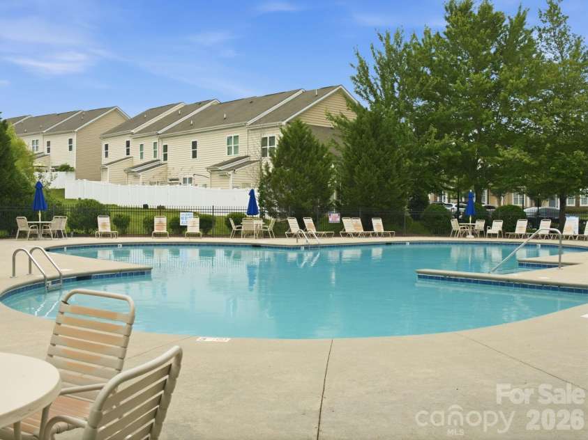 533 Park View Drive, Belmont, NC 28012.  MLS# CAR4388472, YatesRealty ID 28701. 