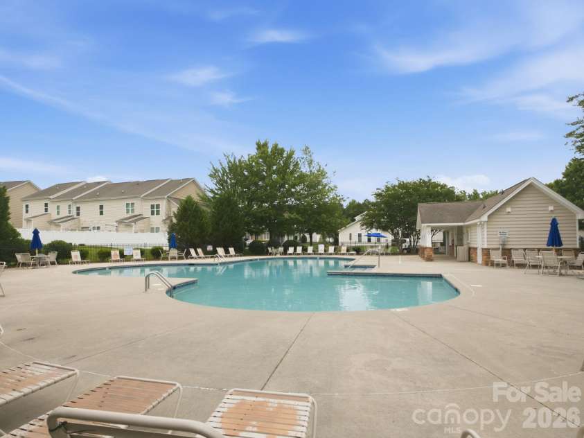 533 Park View Drive, Belmont, NC 28012.  MLS# CAR4388472, YatesRealty ID 28701. 