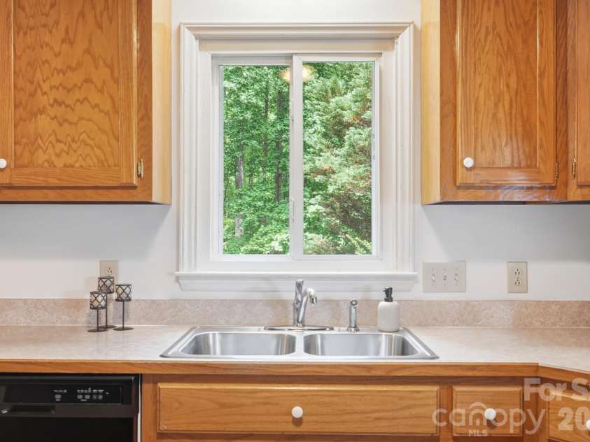 1037 Wilkerson Street, Belmont, NC 28012.  MLS# CAR4370201, YatesRealty ID 28702. 