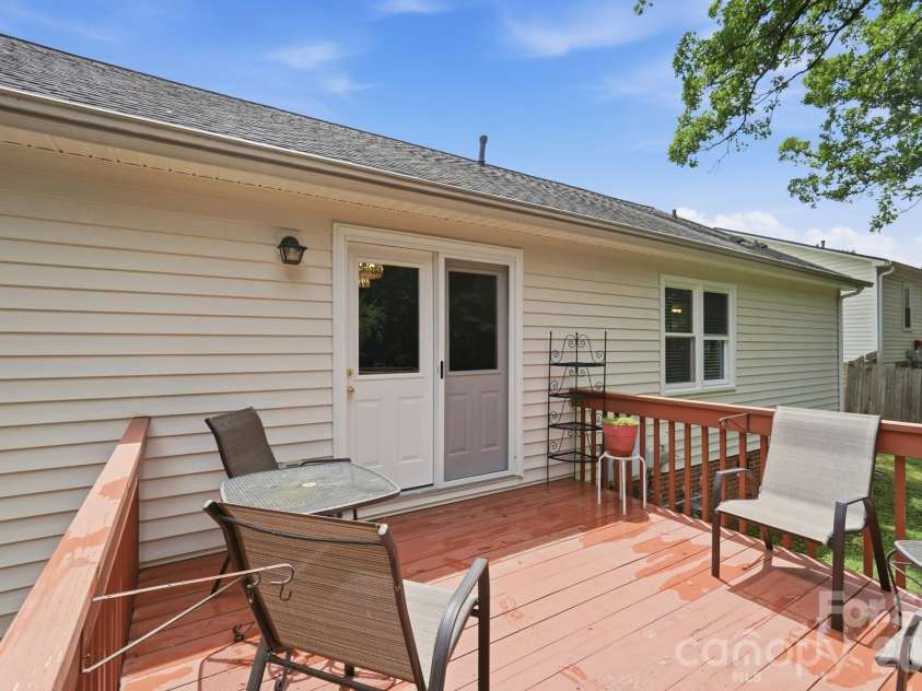 1037 Wilkerson Street, Belmont, NC 28012.  MLS# CAR4370201, YatesRealty ID 28702. 