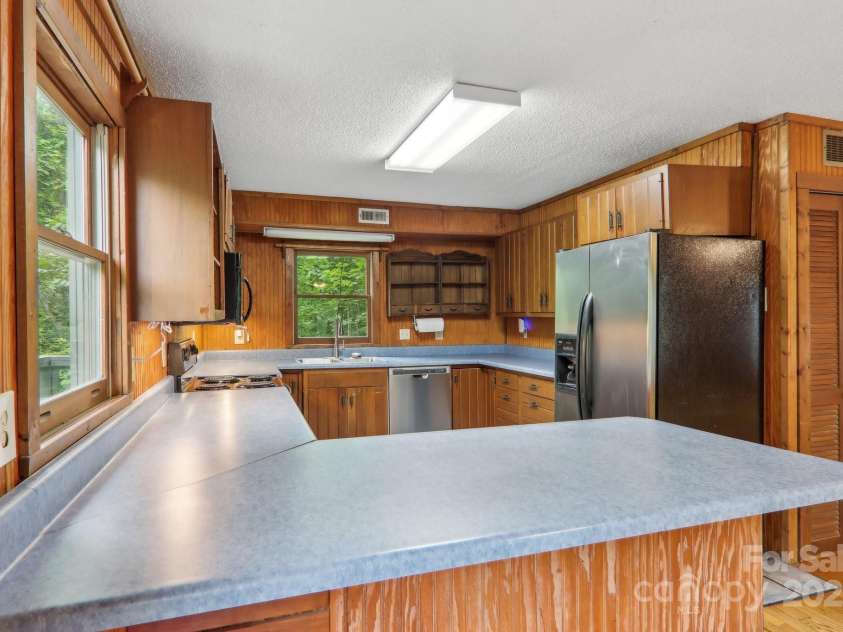 685 Freeman Creek Road, Zirconia, NC 28790.  MLS# CAR4299682, YatesRealty ID 28702. 