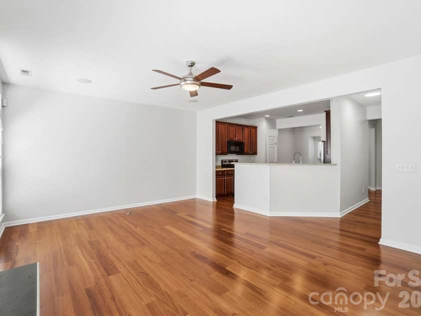 10412 Berkeley Woods Lane, Charlotte, NC 28277.  MLS# CAR4384926, YatesRealty ID 28703. 