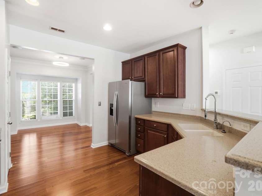 10412 Berkeley Woods Lane, Charlotte, NC 28277.  MLS# CAR4384926, YatesRealty ID 28703. 