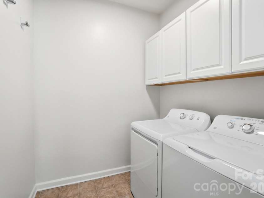 10412 Berkeley Woods Lane, Charlotte, NC 28277.  MLS# CAR4384926, YatesRealty ID 28703. 