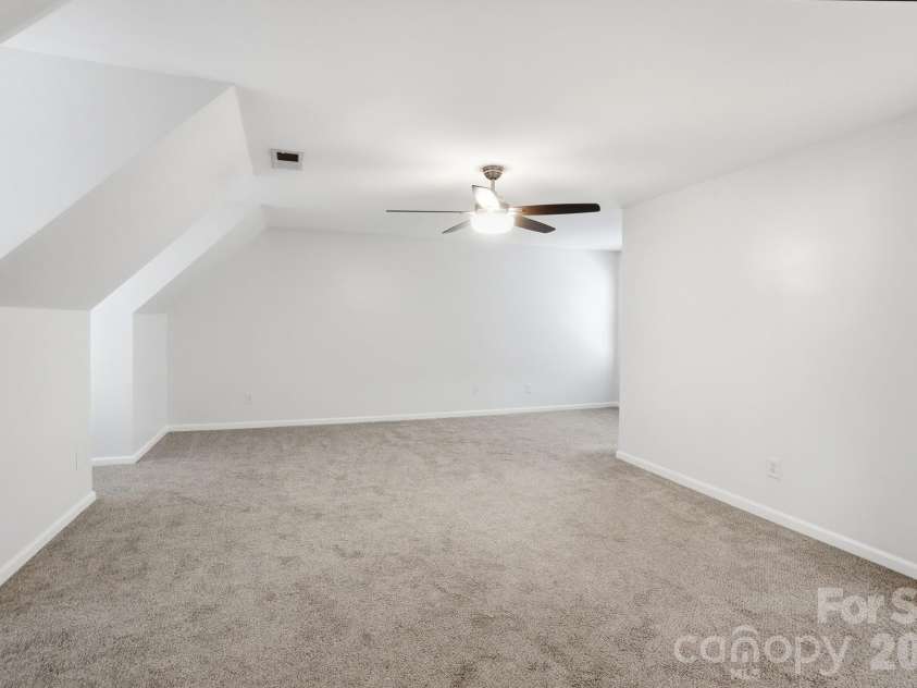 10412 Berkeley Woods Lane, Charlotte, NC 28277.  MLS# CAR4384926, YatesRealty ID 28703. 