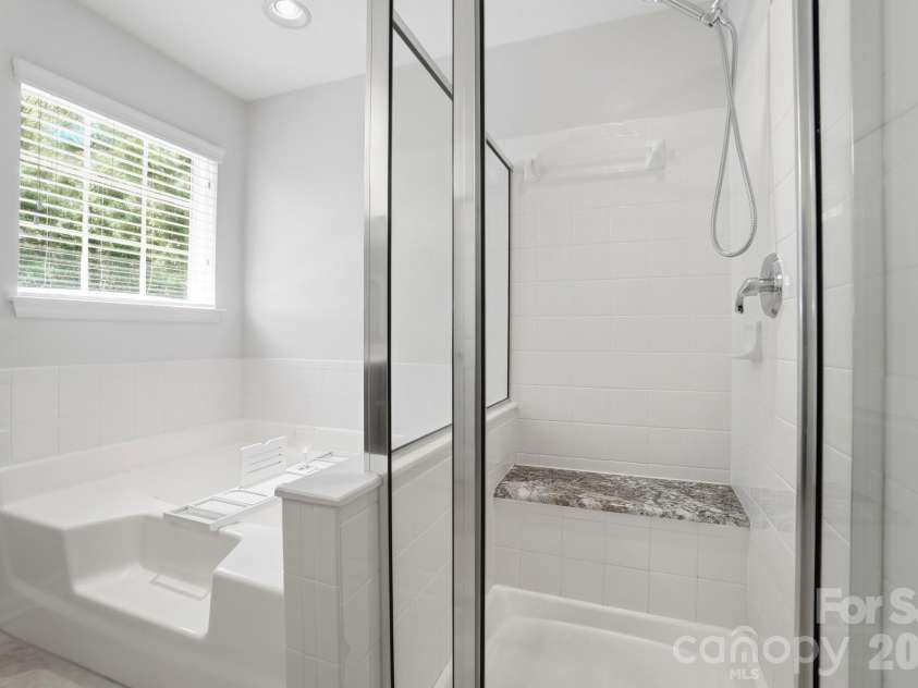10412 Berkeley Woods Lane, Charlotte, NC 28277.  MLS# CAR4384926, YatesRealty ID 28703. 