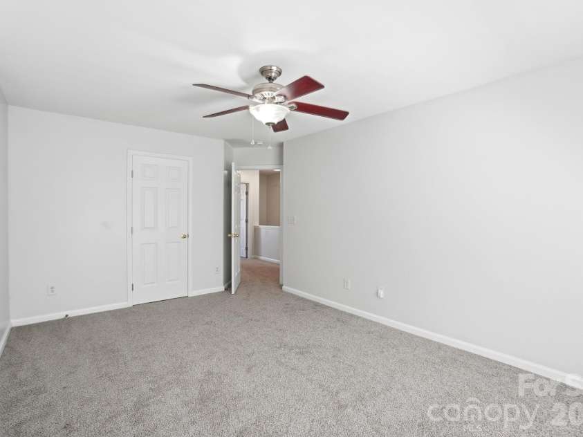 10412 Berkeley Woods Lane, Charlotte, NC 28277.  MLS# CAR4384926, YatesRealty ID 28703. 