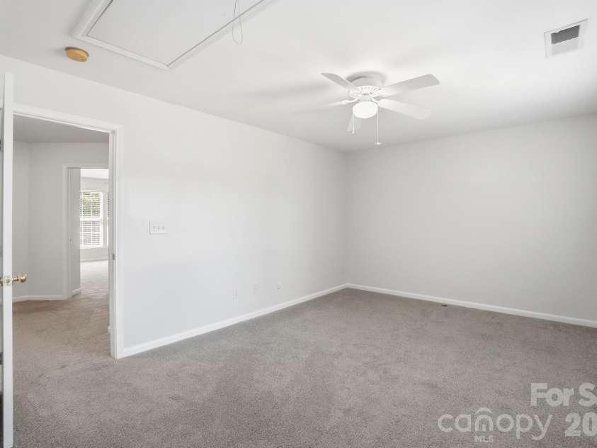 10412 Berkeley Woods Lane, Charlotte, NC 28277.  MLS# CAR4384926, YatesRealty ID 28703. 