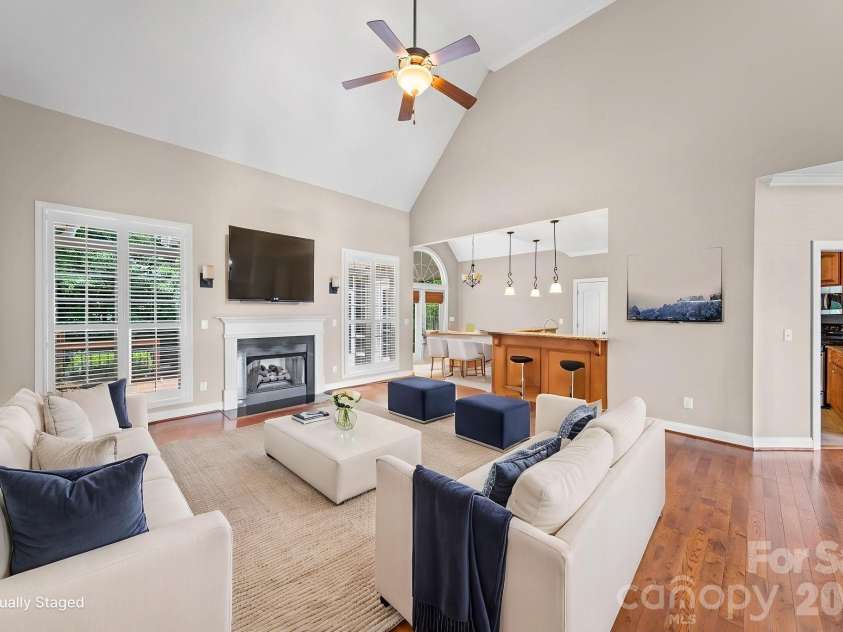 4709 Mcdade Lane, Gastonia, NC 28056.  MLS# CAR4383319, YatesRealty ID 28704. 