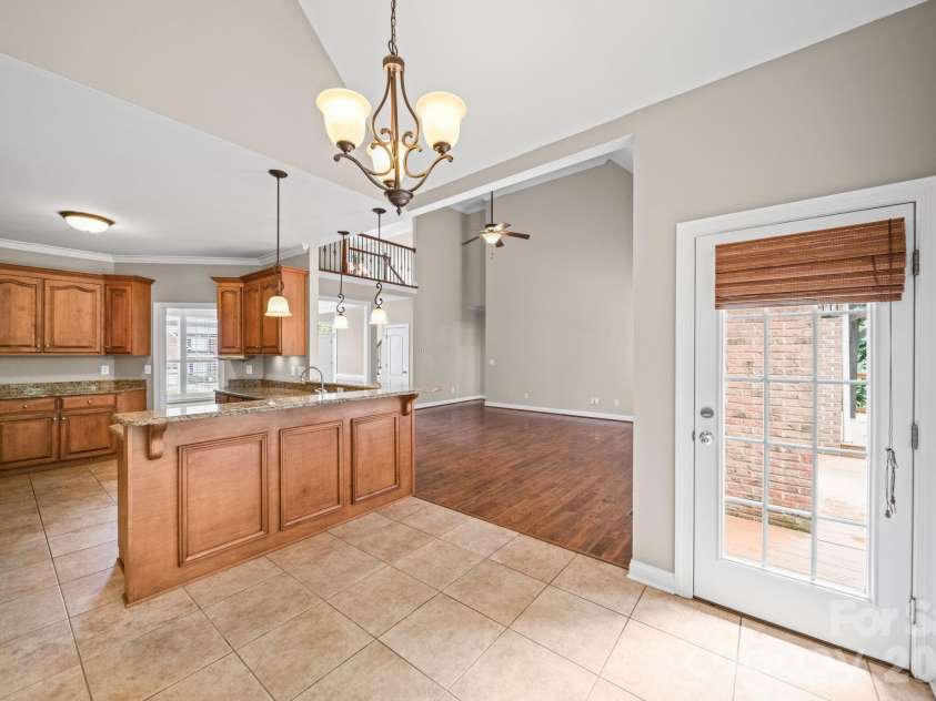 4709 Mcdade Lane, Gastonia, NC 28056.  MLS# CAR4383319, YatesRealty ID 28704. 