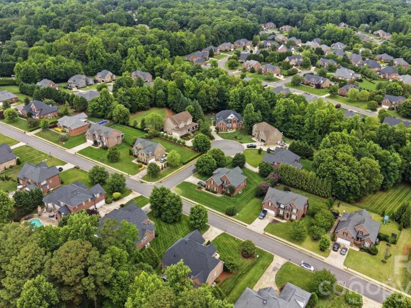 4709 Mcdade Lane, Gastonia, NC 28056.  MLS# CAR4383319, YatesRealty ID 28704. 