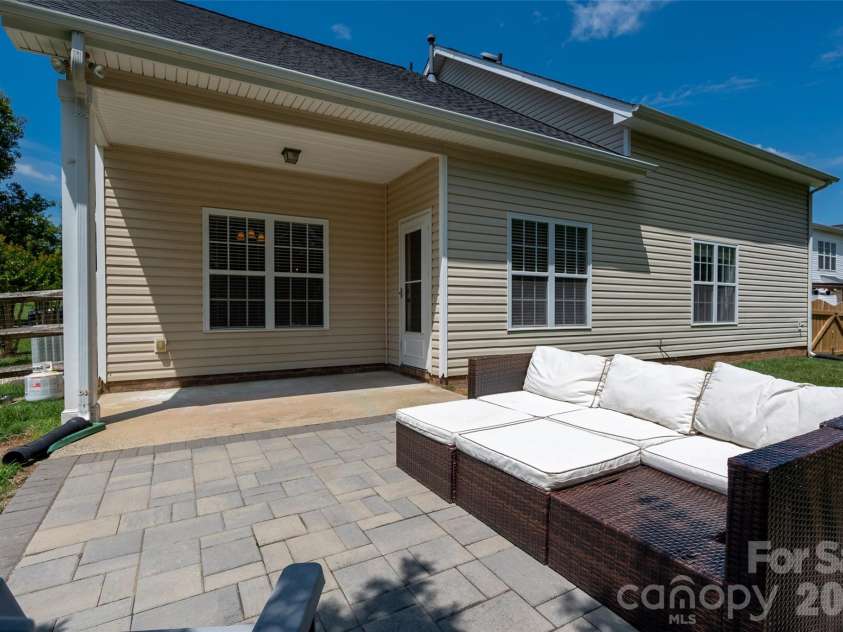 2009 Oakstone Drive, Monroe, NC 28110.  MLS# CAR4389615, YatesRealty ID 28705. 