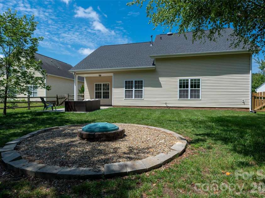 2009 Oakstone Drive, Monroe, NC 28110.  MLS# CAR4389615, YatesRealty ID 28705. Fire Pit