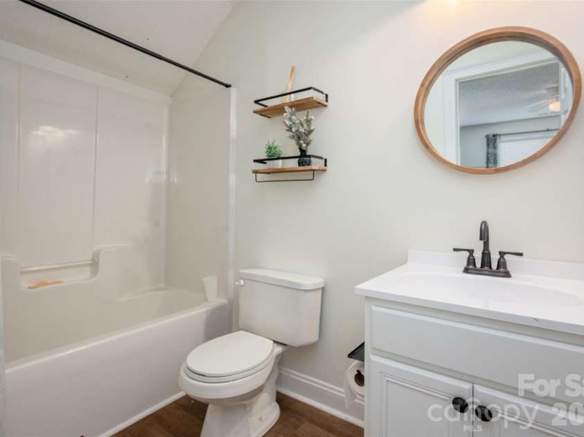 2009 Oakstone Drive, Monroe, NC 28110.  MLS# CAR4389615, YatesRealty ID 28705. Upstairs Bathroom