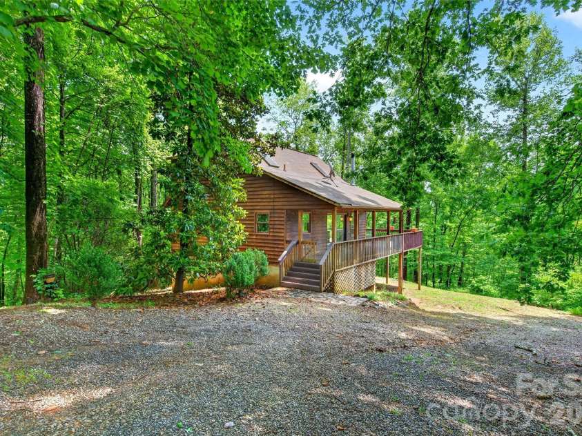 1828 McKenzie Way, Old Fort, NC 28762.  MLS# CAR4389081, YatesRealty ID 28707. 