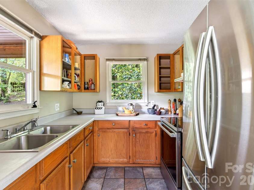1828 McKenzie Way, Old Fort, NC 28762.  MLS# CAR4389081, YatesRealty ID 28707. 