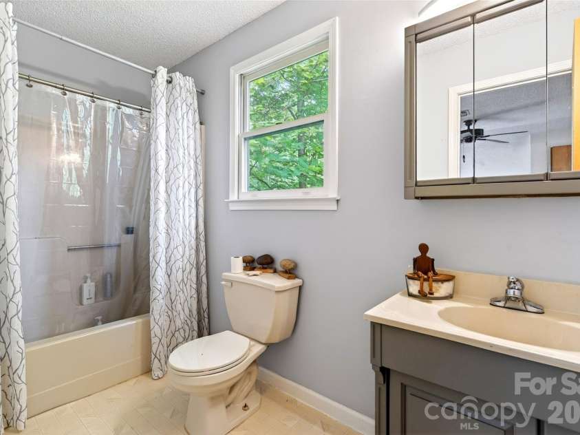 1828 McKenzie Way, Old Fort, NC 28762.  MLS# CAR4389081, YatesRealty ID 28707. 