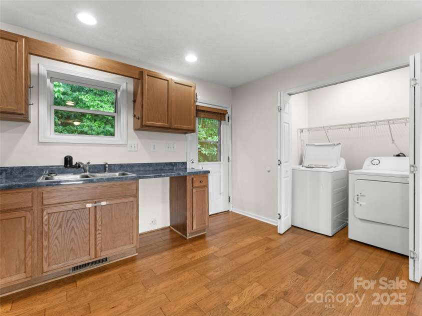 96 Habitat Way, Brevard, NC 28712.  MLS# CAR4279585, YatesRealty ID 28707. 