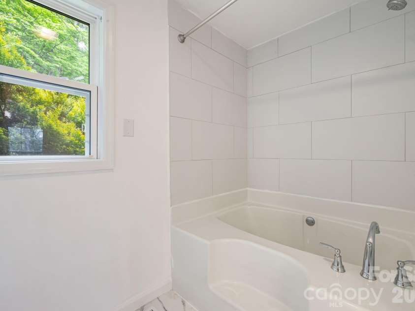 107 Mercy Ridge None, Sylva, NC 28779.  MLS# CAR4379972, YatesRealty ID 28708. 