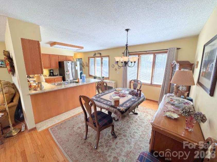 35 Azalea Drive, Spruce Pine, NC 28777.  MLS# CAR4352975, YatesRealty ID 2871. 