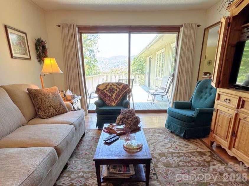 35 Azalea Drive, Spruce Pine, NC 28777.  MLS# CAR4352975, YatesRealty ID 2871. 