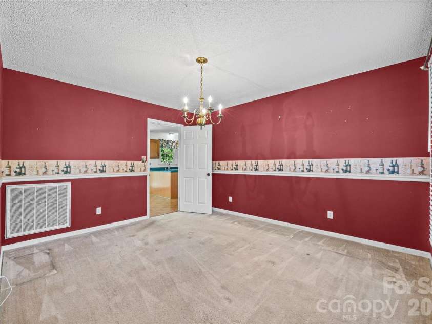 2998 Devonshire Drive, Rock Hill, SC 29732.  MLS# CAR4376859, YatesRealty ID 28710. Dining