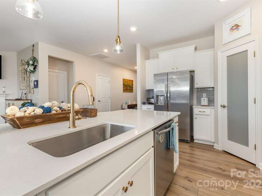 4797 Maiden Creek Way, Maiden, NC 28650.  MLS# CAR4282268, YatesRealty ID 28710. 