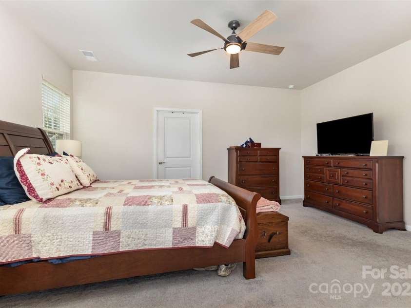 4797 Maiden Creek Way, Maiden, NC 28650.  MLS# CAR4282268, YatesRealty ID 28710. 