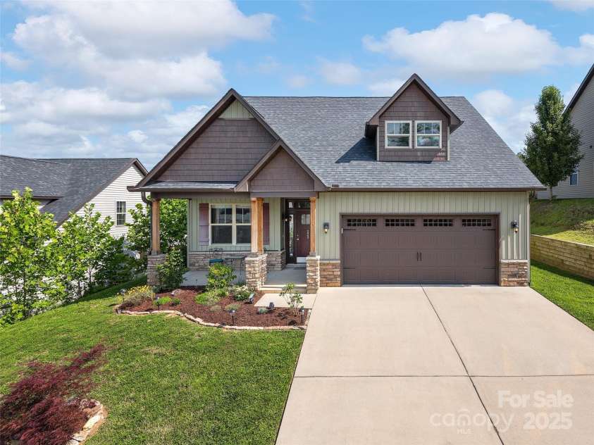 223 Water Leaf Drive, Weaverville, NC 28787.  MLS# CAR4279974, YatesRealty ID 28711. 