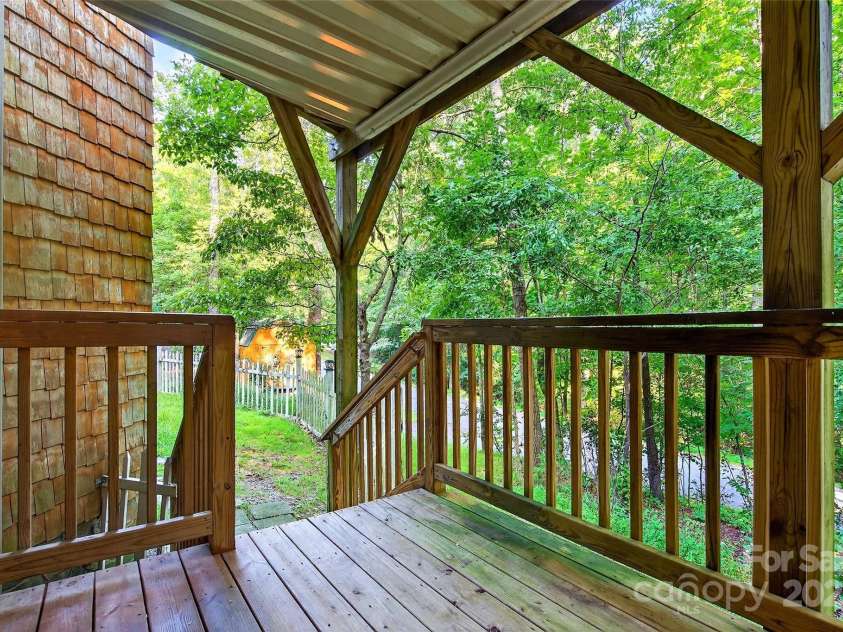 83 Cascades Parkway, Nebo, NC 28761.  MLS# CAR4281759, YatesRealty ID 28713. 