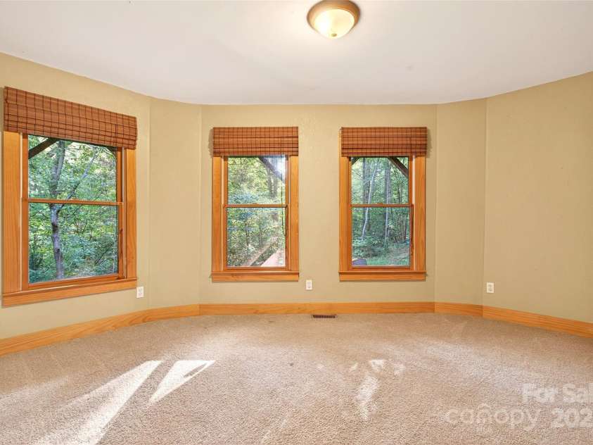 83 Cascades Parkway, Nebo, NC 28761.  MLS# CAR4281759, YatesRealty ID 28713. 