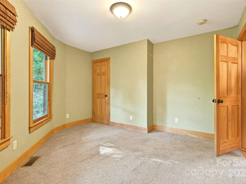 83 Cascades Parkway, Nebo, NC 28761.  MLS# CAR4281759, YatesRealty ID 28713. 