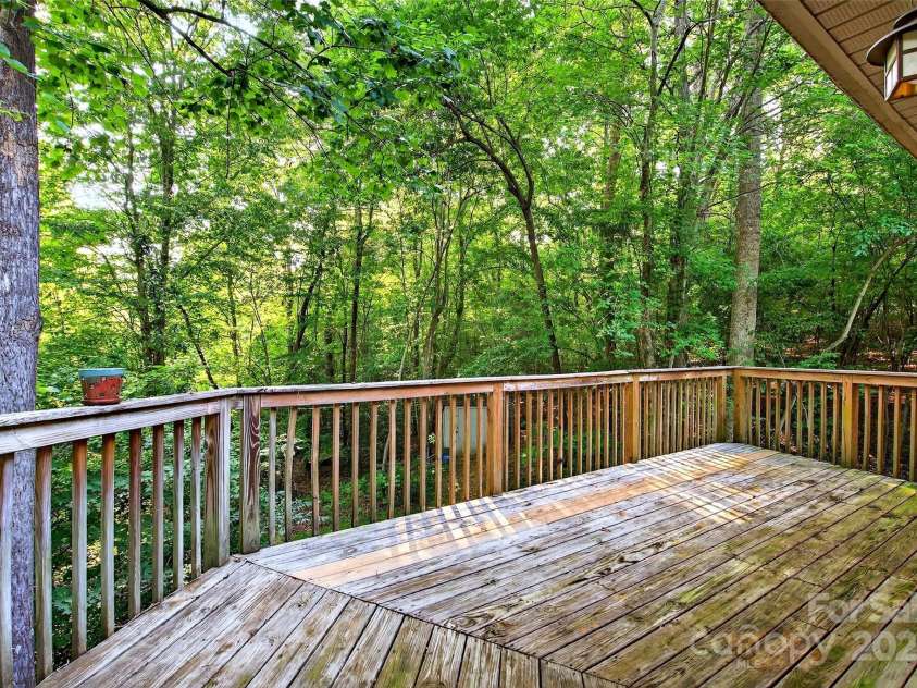 83 Cascades Parkway, Nebo, NC 28761.  MLS# CAR4281759, YatesRealty ID 28713. 