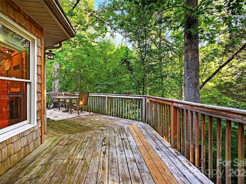 83 Cascades Parkway, Nebo, NC 28761.  MLS# CAR4281759, YatesRealty ID 28713. 