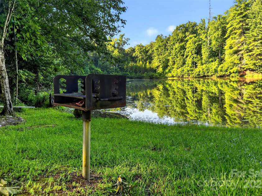 83 Cascades Parkway, Nebo, NC 28761.  MLS# CAR4281759, YatesRealty ID 28713. Commons