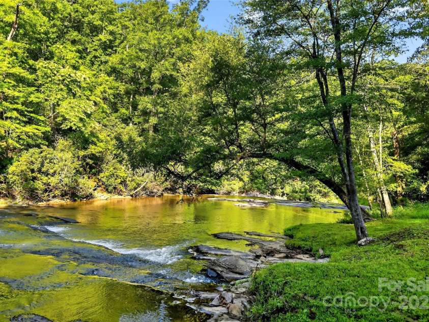 83 Cascades Parkway, Nebo, NC 28761.  MLS# CAR4281759, YatesRealty ID 28713. Commons Area