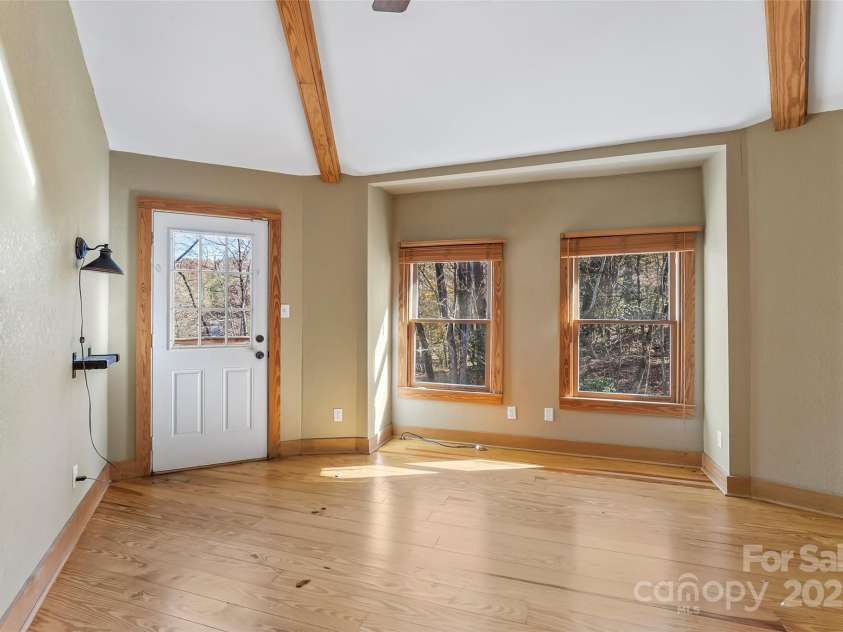 83 Cascades Parkway, Nebo, NC 28761.  MLS# CAR4319617, YatesRealty ID 28713. 