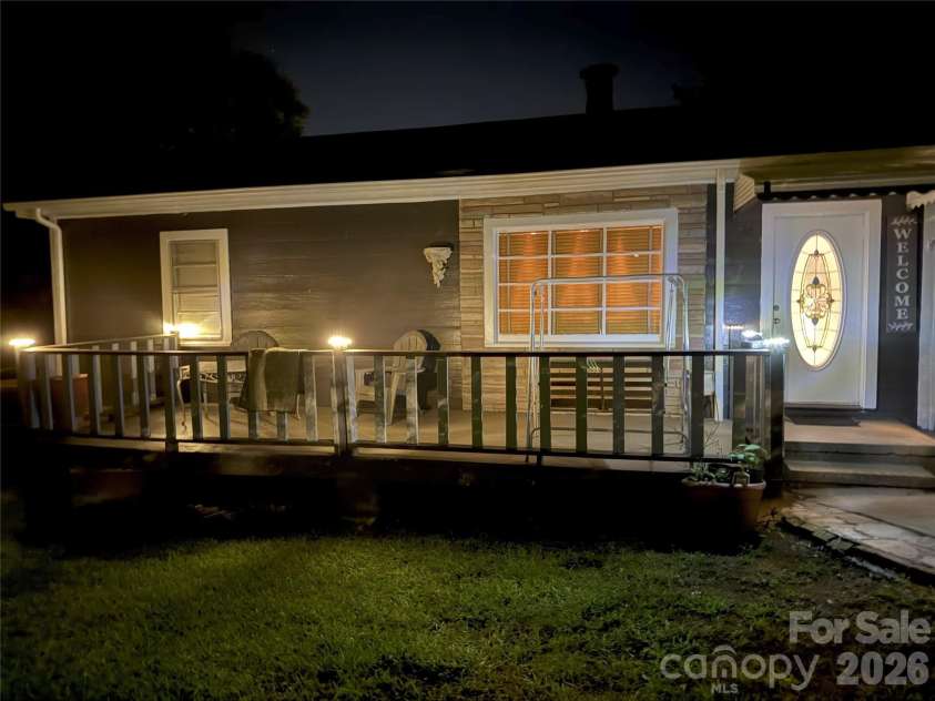 453 Parker Circle, Norwood, NC 28128.  MLS# CAR4284785, YatesRealty ID 28714. 